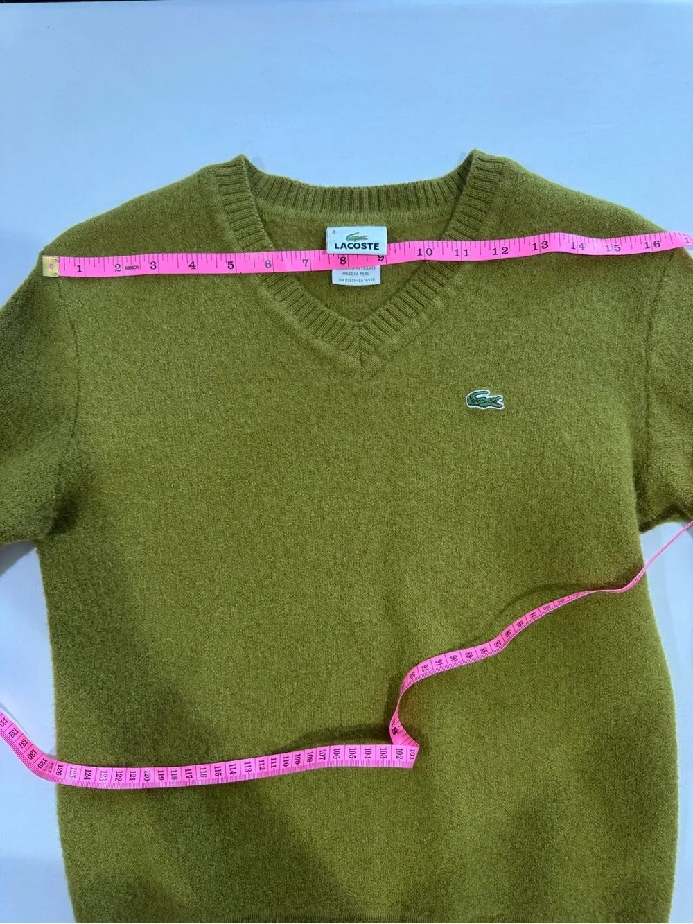 Lacoste Men’s 100% Baby Alpaca V-Neck Sweater Olive Green Size 4 (Medium)